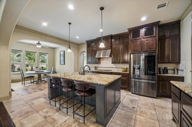 3 Shearling Court, The Woodlands, TX 77389