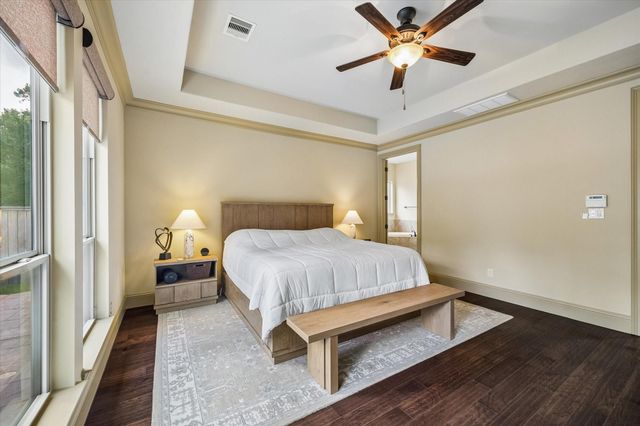 3 Shearling Court, The Woodlands, TX 77389