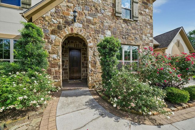 3 Shearling Court, The Woodlands, TX 77389