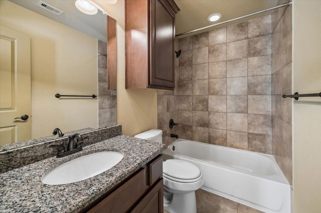 3 Shearling Court, The Woodlands, TX 77389