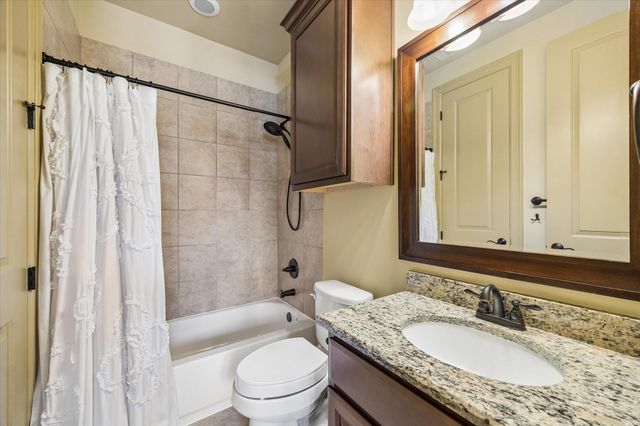 3 Shearling Court, The Woodlands, TX 77389