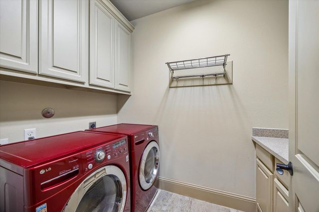 3 Shearling Court, The Woodlands, TX 77389