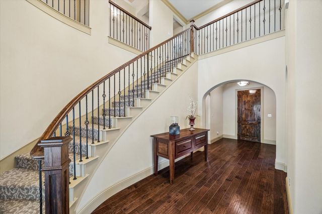 3 Shearling Court, The Woodlands, TX 77389