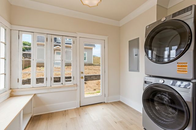 1708 Holly St, Nashville, TN 37206