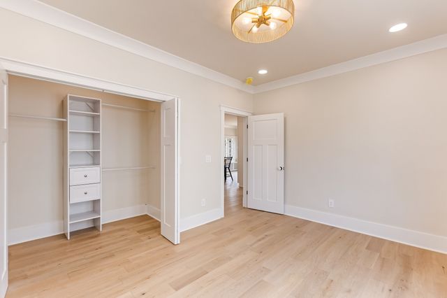 1708 Holly St, Nashville, TN 37206