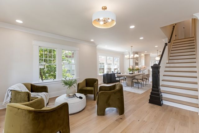 1708 Holly St, Nashville, TN 37206