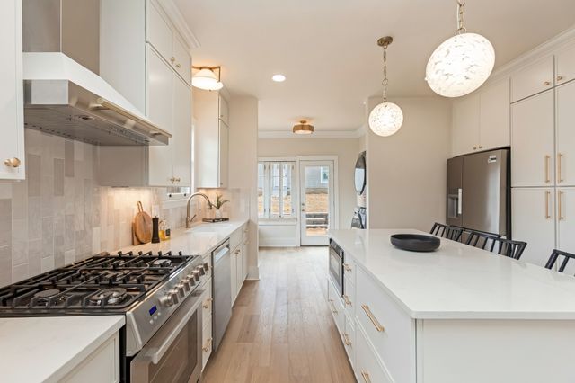 1708 Holly St, Nashville, TN 37206