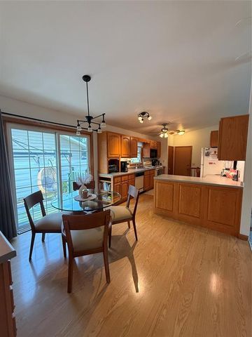 1470 Cummings Avenue, Eau Claire, WI 54701