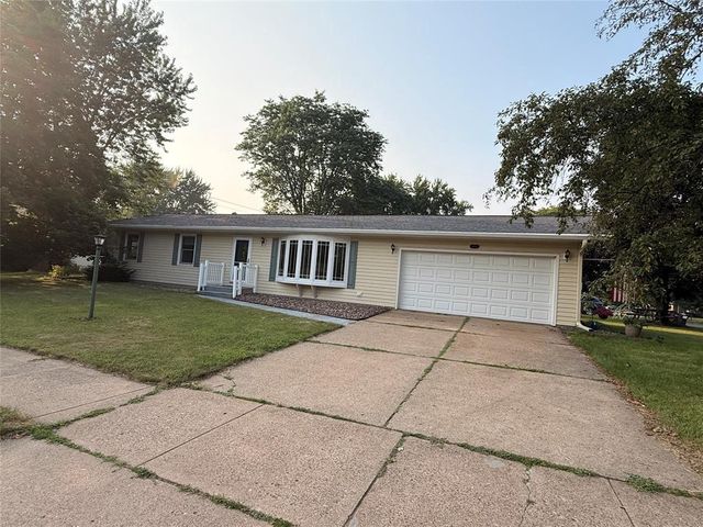 1470 Cummings Avenue, Eau Claire, WI 54701