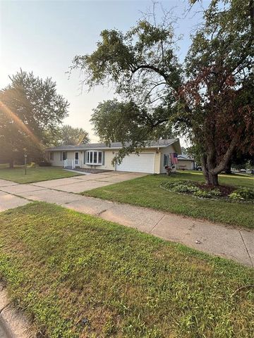 1470 Cummings Avenue, Eau Claire, WI 54701
