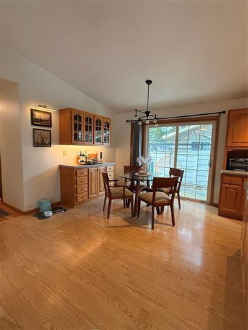 1470 Cummings Avenue, Eau Claire, WI 54701