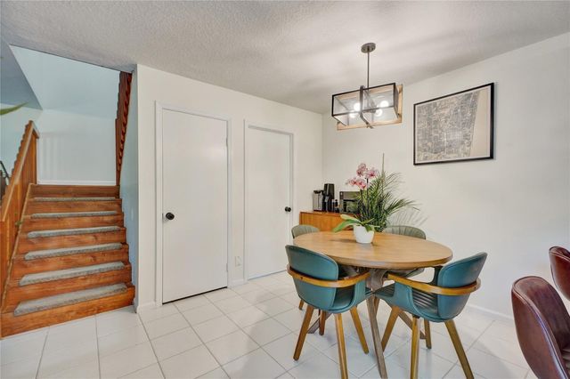 9925 NW 6th Court, Plantation, FL 33324