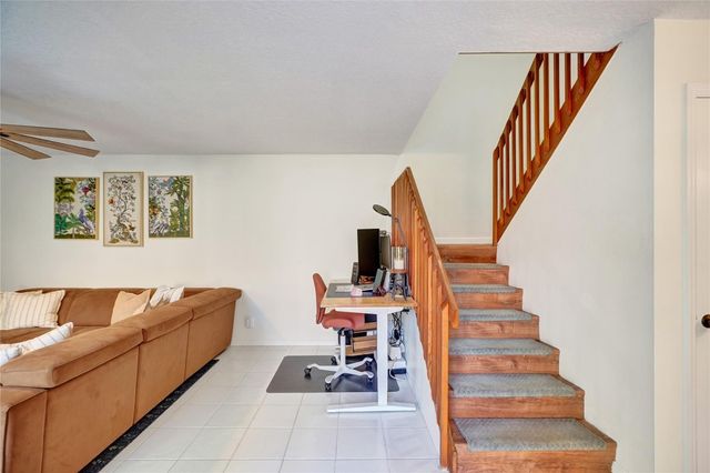 9925 NW 6th Court, Plantation, FL 33324