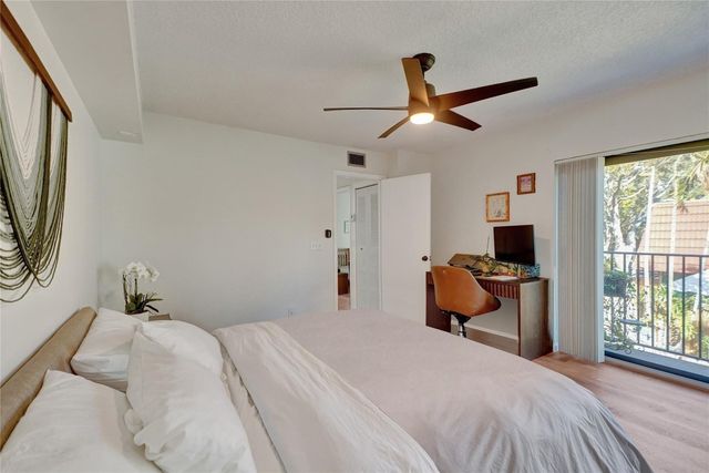 9925 NW 6th Court, Plantation, FL 33324