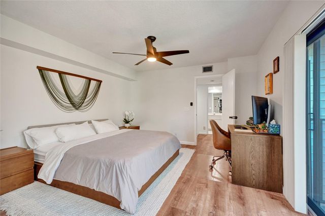 9925 NW 6th Court, Plantation, FL 33324