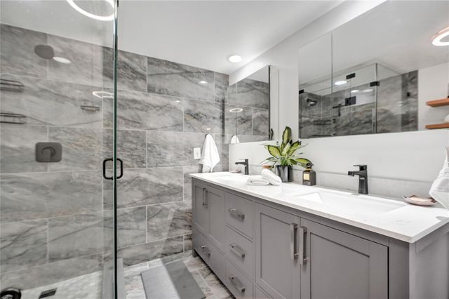 9925 NW 6th Court, Plantation, FL 33324