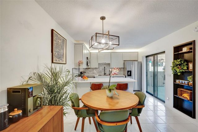 9925 NW 6th Court, Plantation, FL 33324