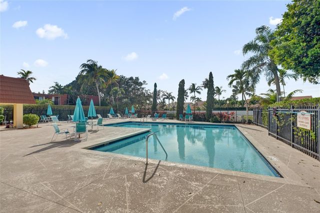 9925 NW 6th Court, Plantation, FL 33324