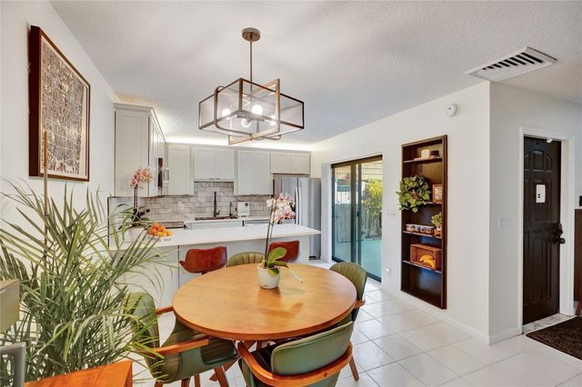 9925 NW 6th Court, Plantation, FL 33324