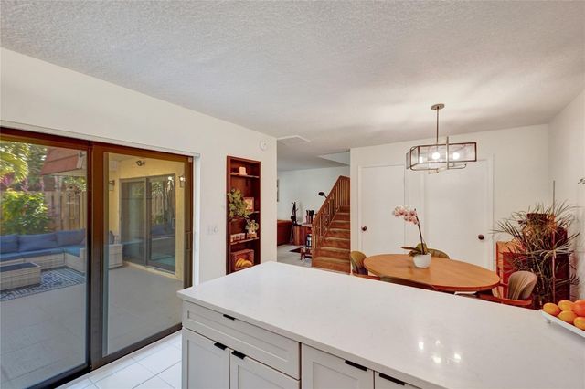 9925 NW 6th Court, Plantation, FL 33324