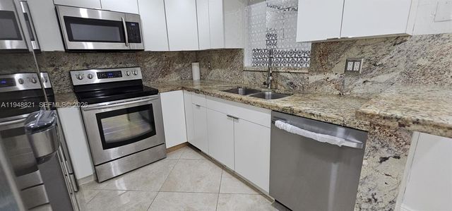 120 SW 108th Ave I1, Sweetwater, FL 33174