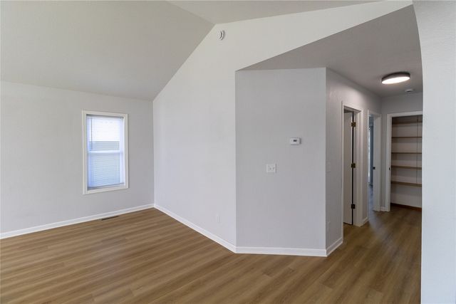 1230 Belmont Parkway NW, Cedar Rapids, IA 52405