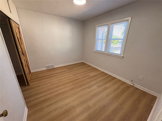 1230 Belmont Parkway NW, Cedar Rapids, IA 52405