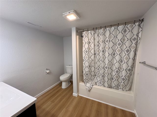 1230 Belmont Parkway NW, Cedar Rapids, IA 52405