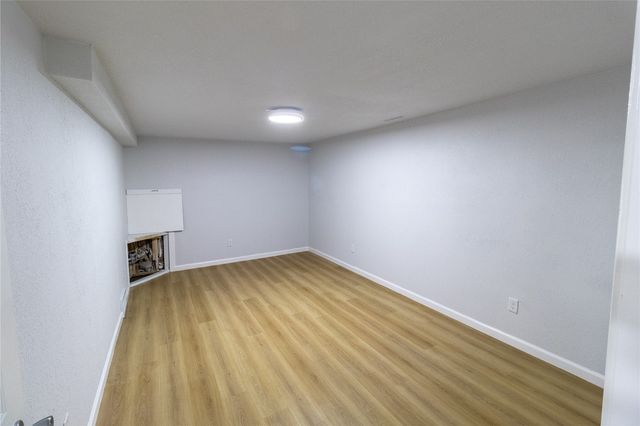 1230 Belmont Parkway NW, Cedar Rapids, IA 52405