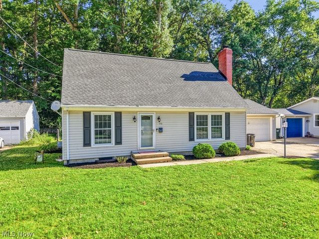 136 Pinehurst Road, Munroe Falls, OH 44262