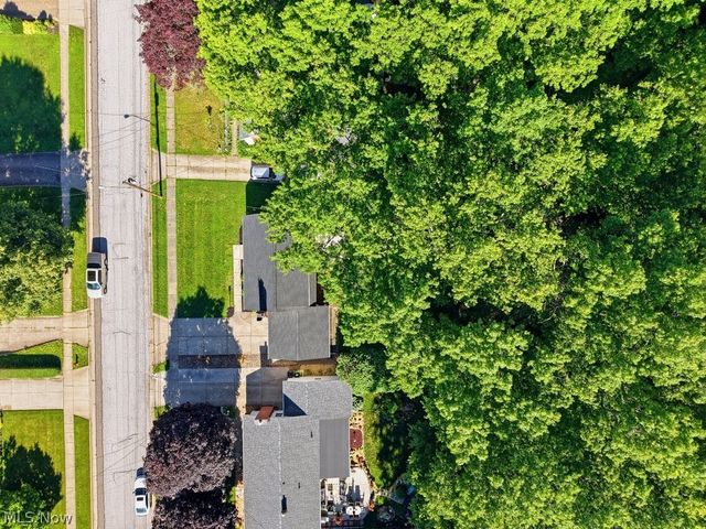 136 Pinehurst Road, Munroe Falls, OH 44262