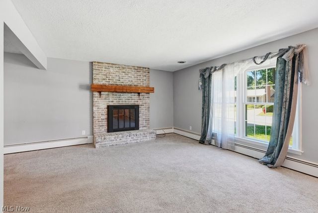 136 Pinehurst Road, Munroe Falls, OH 44262
