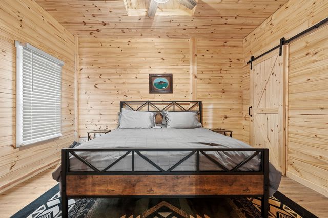 11571 Co Road 76-211, Ava, MO 65608