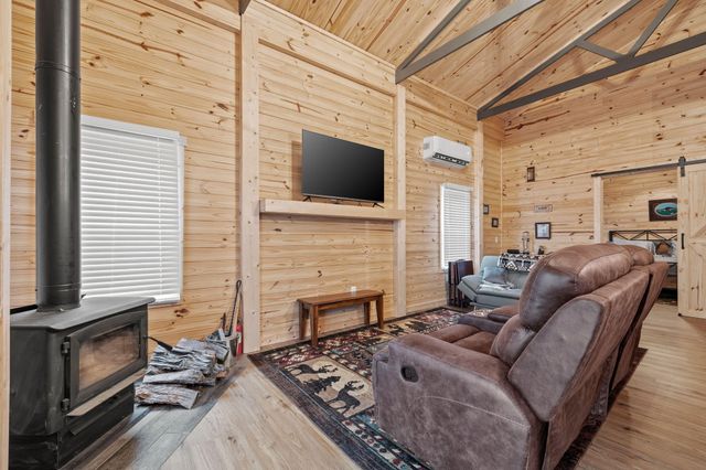 11571 Co Road 76-211, Ava, MO 65608