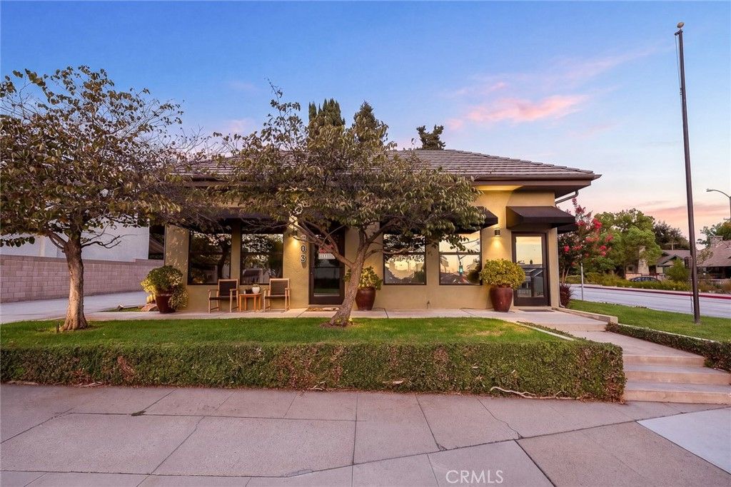 303 E FOOTHILL Boulevard, Monrovia, CA 91016 — photo 2
