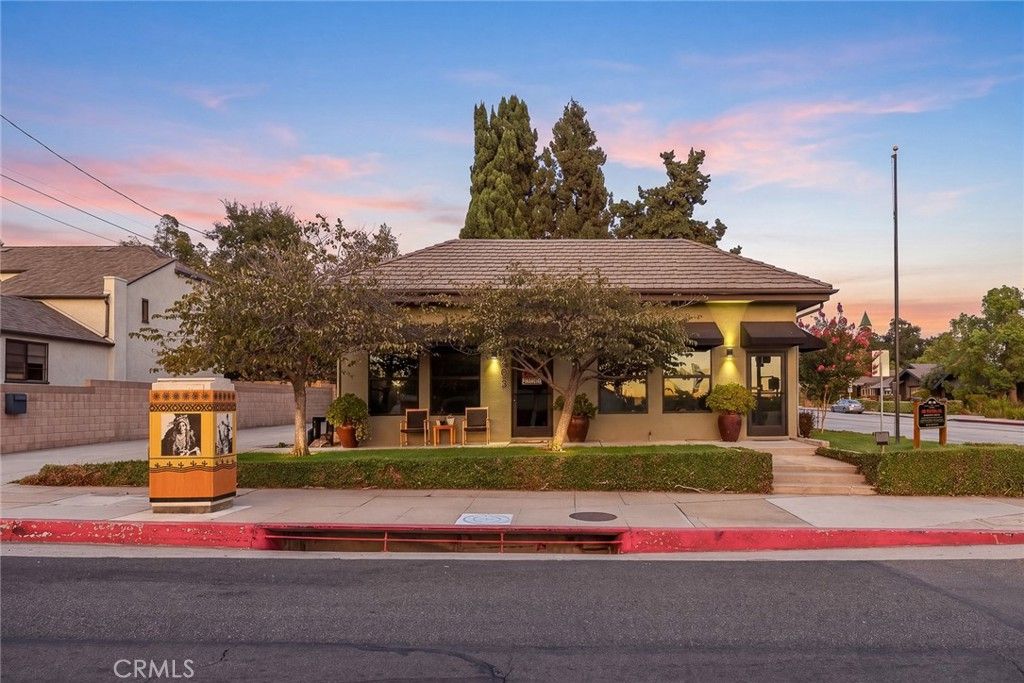 303 E FOOTHILL Boulevard, Monrovia, CA 91016 — photo 3