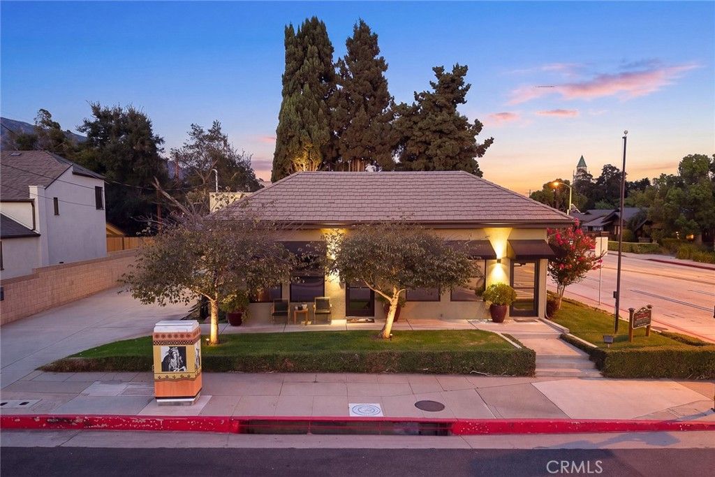 303 E FOOTHILL Boulevard, Monrovia, CA 91016 — photo 4