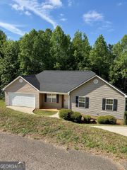 95 Mountain Overlook Drive, Cleveland, GA 30528
