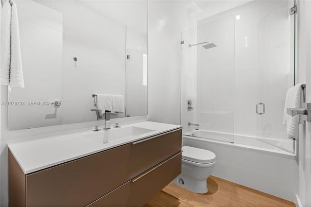 3276 Day Ave 3276, Miami, FL 33133