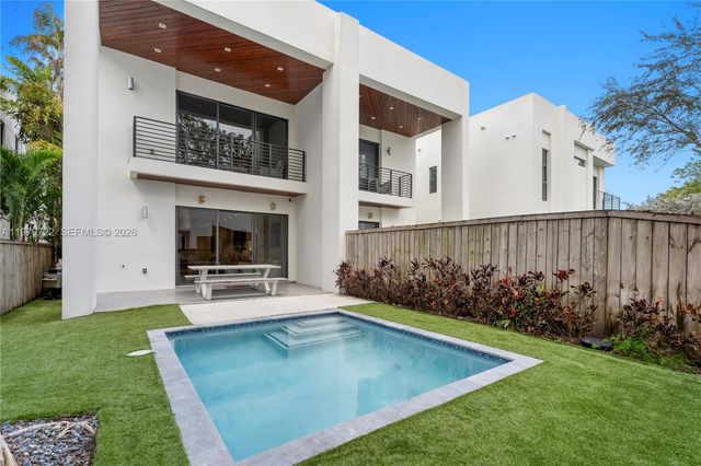 3276 Day Ave 3276, Miami, FL 33133