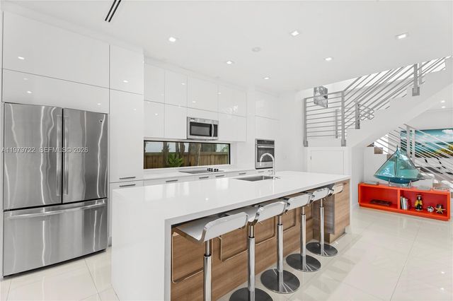 3276 Day Ave 3276, Miami, FL 33133