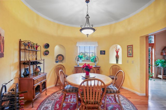 64742 Sylvan Loop, Bend, OR 97701