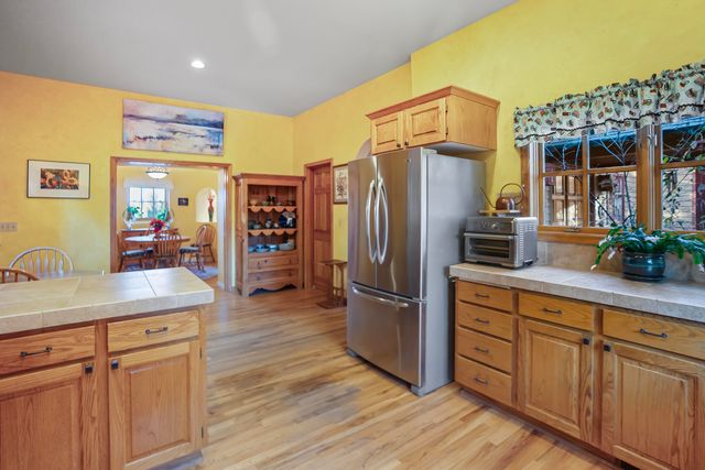 64742 Sylvan Loop, Bend, OR 97701