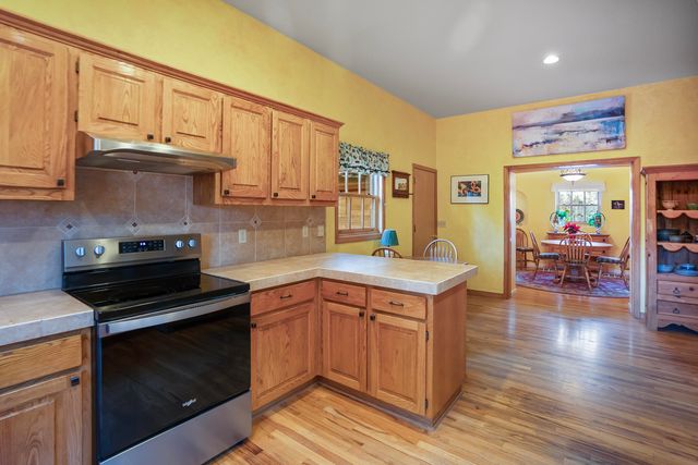 64742 Sylvan Loop, Bend, OR 97701