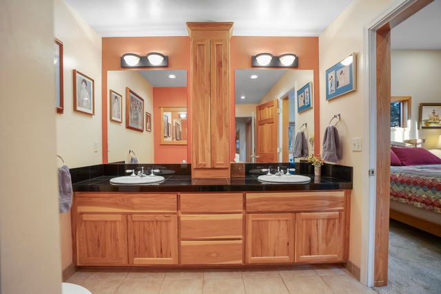 64742 Sylvan Loop, Bend, OR 97701