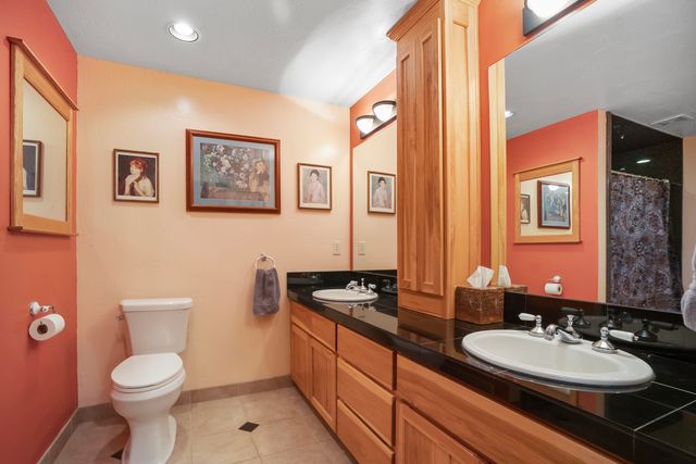 64742 Sylvan Loop, Bend, OR 97701