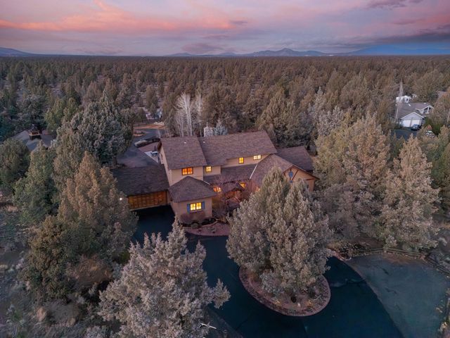 64742 Sylvan Loop, Bend, OR 97701