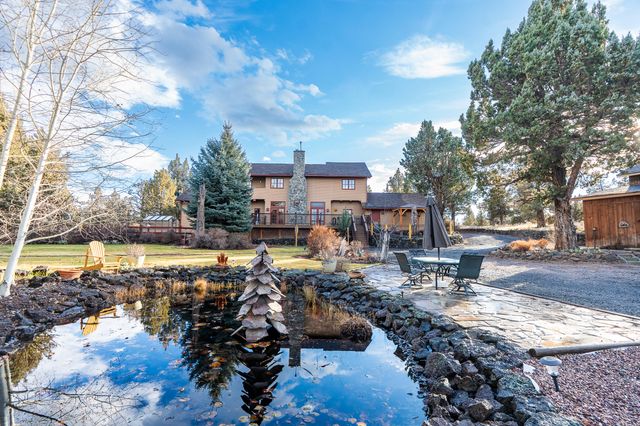 64742 Sylvan Loop, Bend, OR 97701