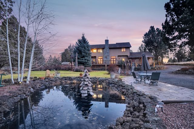 64742 Sylvan Loop, Bend, OR 97701