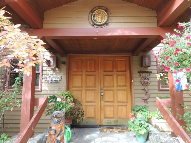 64742 Sylvan Loop, Bend, OR 97701